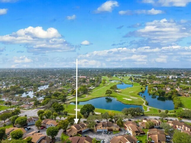 Building Photo - 6691 SW 137th Ct