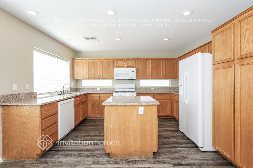 Building Photo - 6567 Tulip Garden Dr