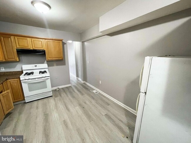 Building Photo - 2533 Woodbrook Ave