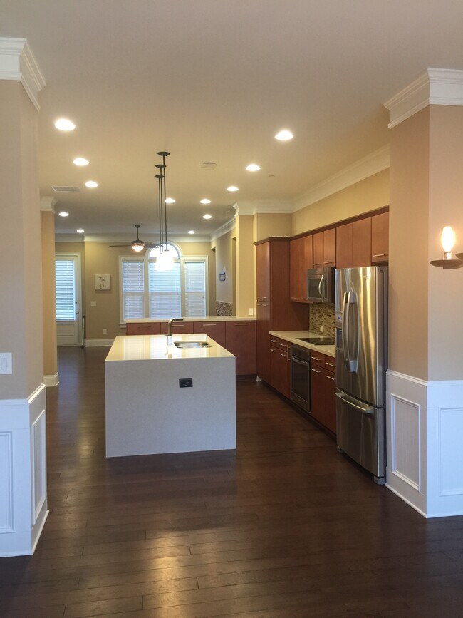 Building Photo - 210 Alderwood Point