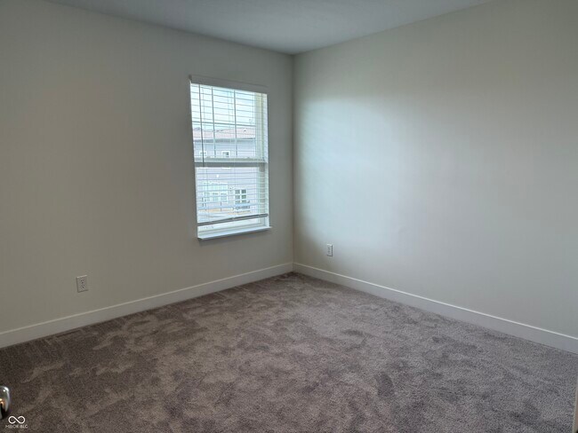 Building Photo - 912 Yorkshire Ln