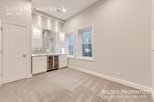 Building Photo - 1439 N McKinley Rd