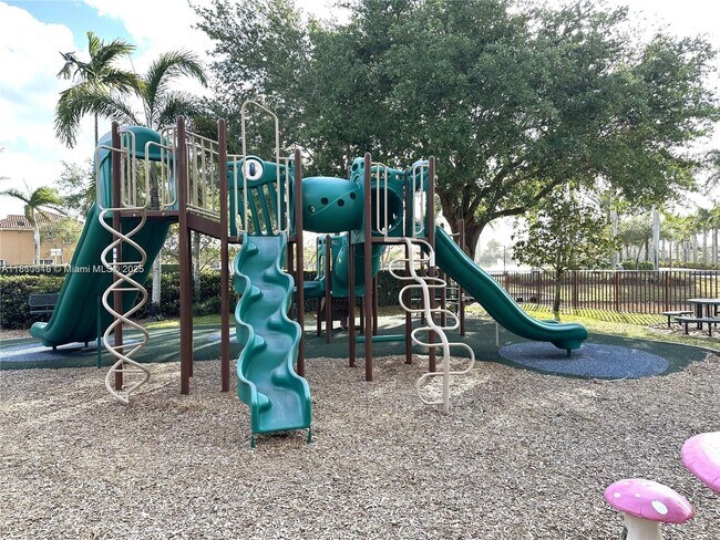 Building Photo - 3157 SW 153rd Ct
