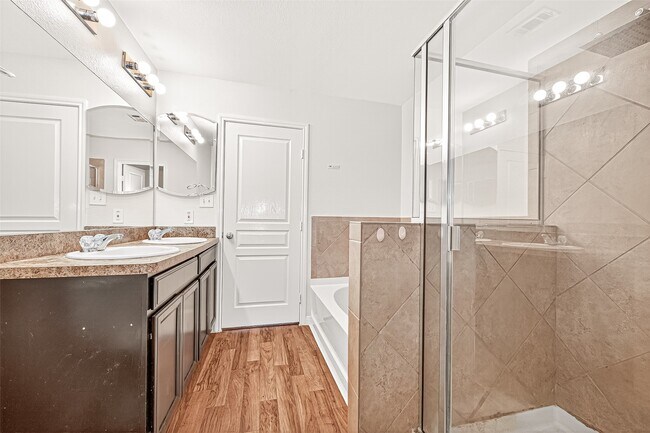 Building Photo - 2030 Stonework Ln