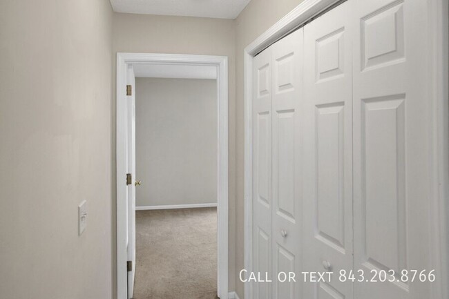 Building Photo - 4015 Broken Arrow Dr