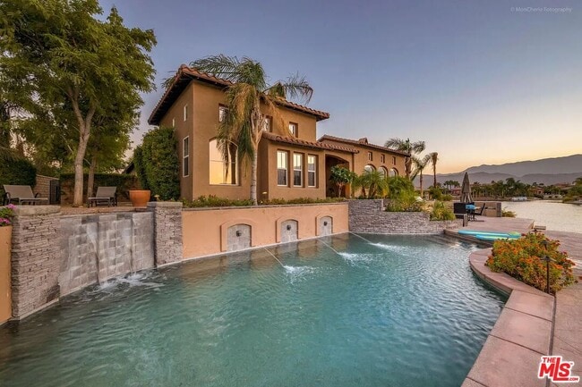 Building Photo - 14 Via Santa Velera