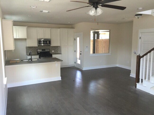 Building Photo - 7405 Pantherpaw St