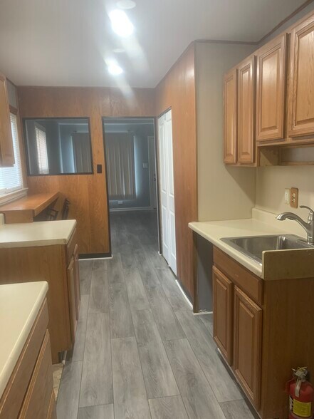 Kitchen with appliances - 11055 Chapp Ave