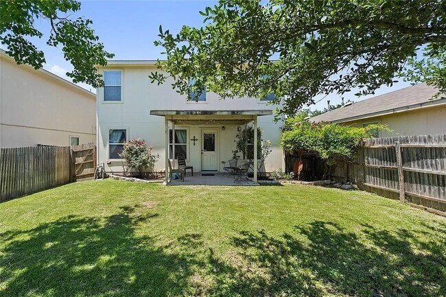 Building Photo - 206 Black