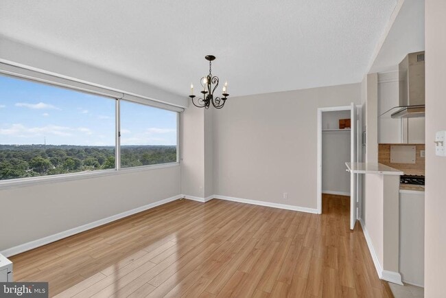 Building Photo - 4515 Willard Ave