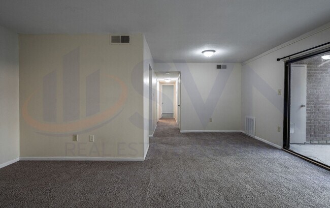 Building Photo - Chapel Hill 2-Bedroom Condo for Rent | 104-F Bolinwood Condominiums