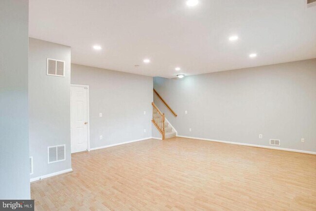 Building Photo - 12476 Casbeer Dr