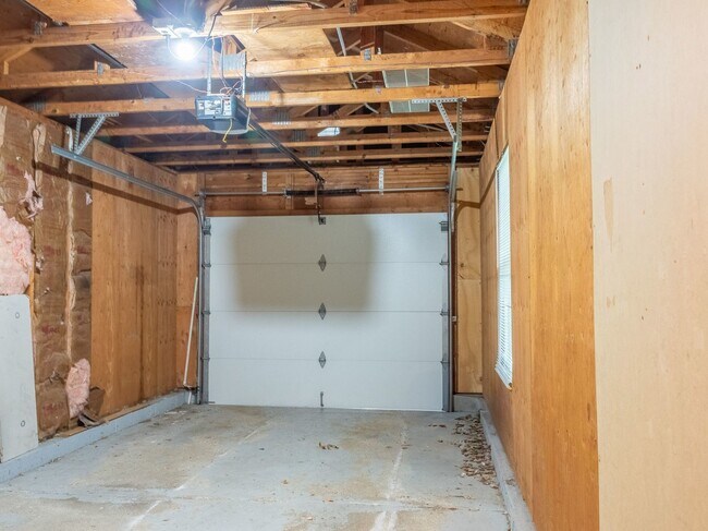 Building Photo - 1881 Appaloosa Dr