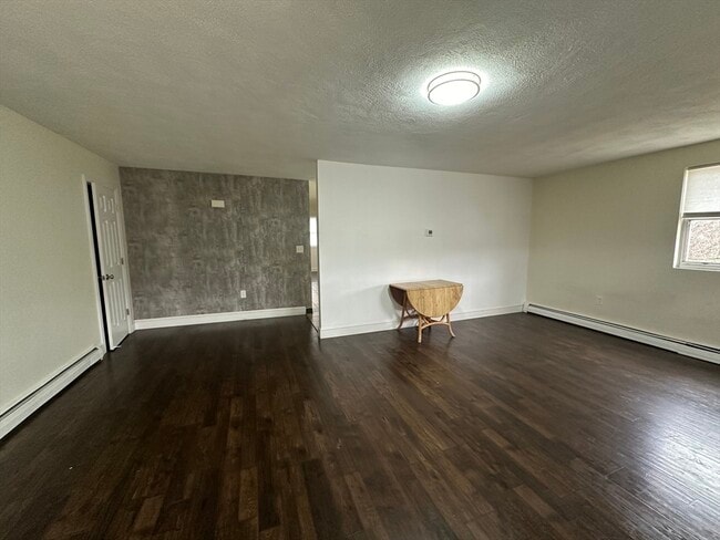 Building Photo - 13 Wittig Ct