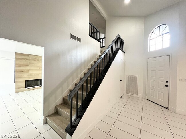 Building Photo - 4580 Allenford Dr