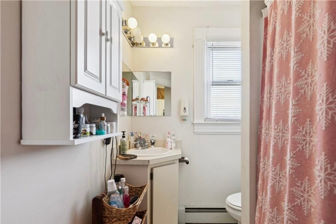 Bathing - 42 Cypress St