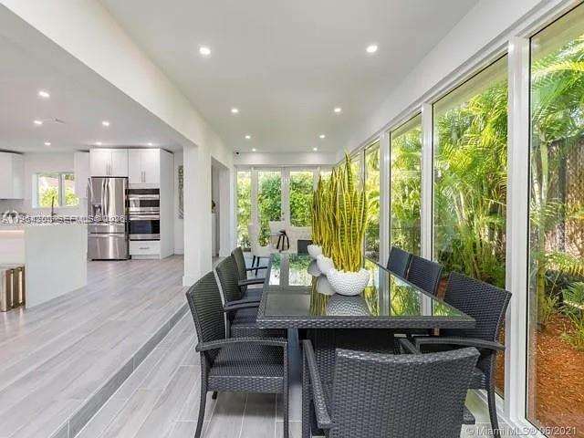 Building Photo - 10 Prospect Dr