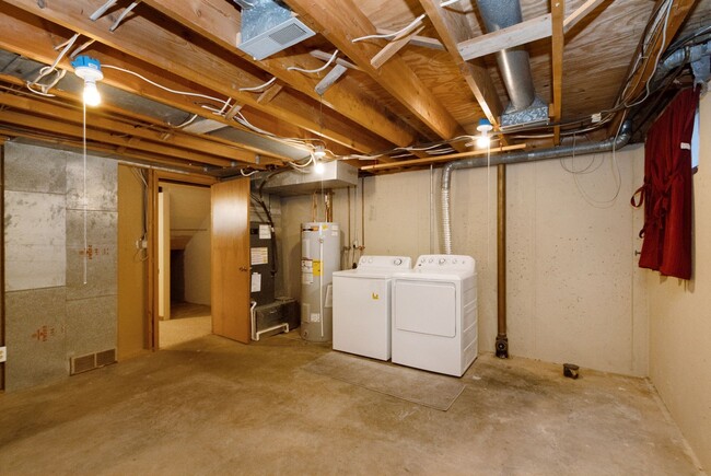 Building Photo - 403 Research Dr