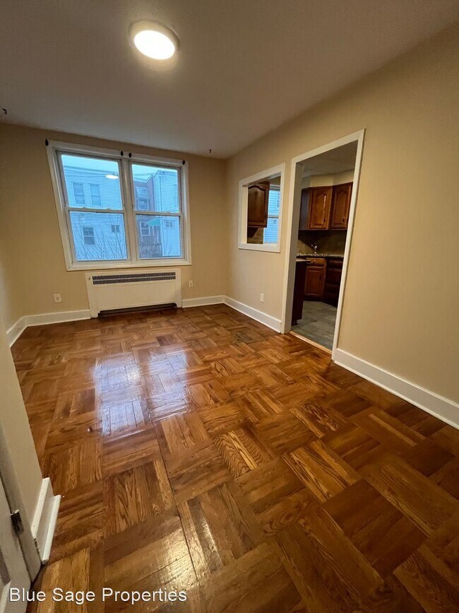 Building Photo - 3 br, 1 bath House - 126 Normandy Rd