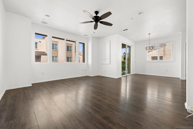 Building Photo - 1207 Paseo Seashore