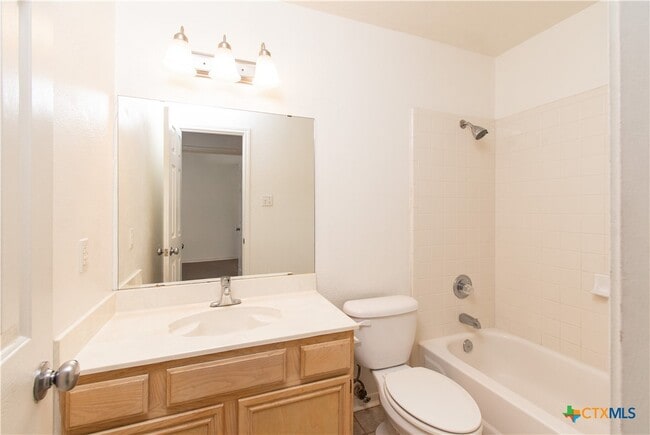 Building Photo - 5009 James Loop