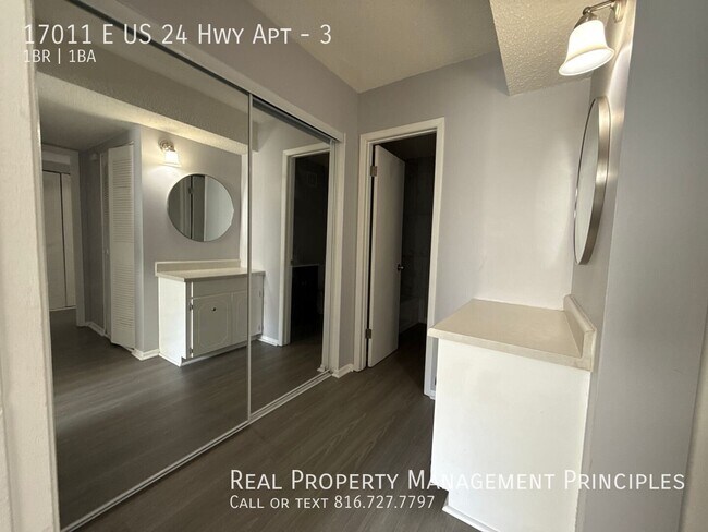 Building Photo - 17011 E 24 Hwy Cir