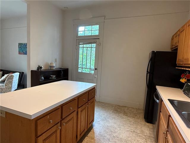 Building Photo - 7811 Freret St