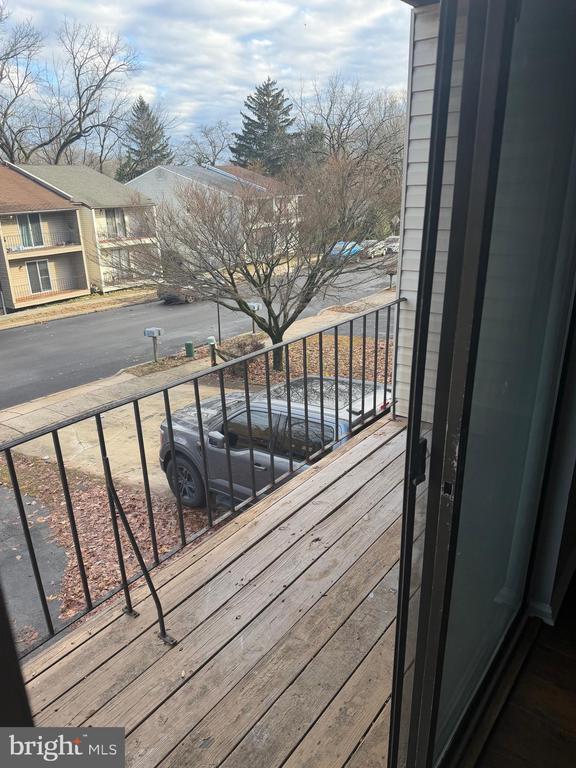 Building Photo - 526 Gia Cir