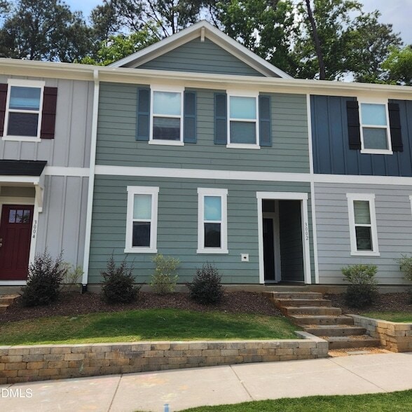 Building Photo - 3002 Spline Cir