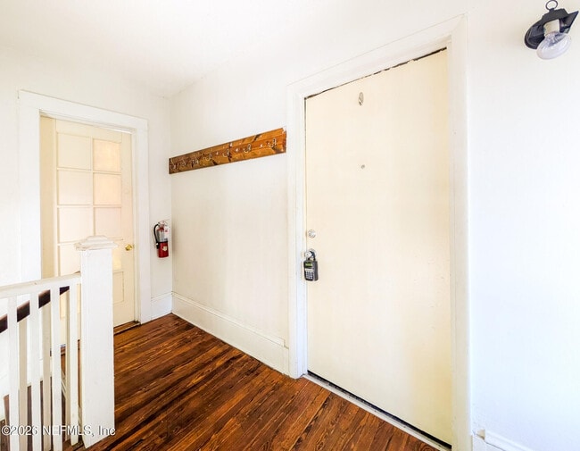 Building Photo - 2022 Dellwood Ave