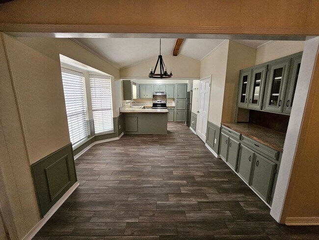 Building Photo - 8857 LA-111