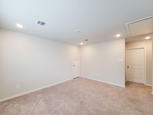 Building Photo - Welcome Home! Your never-lived-in sanctuary awaits your arrival. Have a large household? This 5-b...