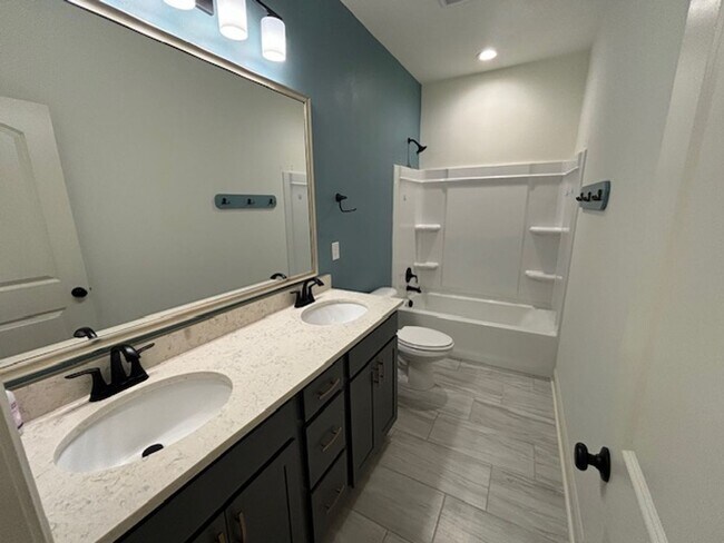 Building Photo - Prairieville on Queen Street