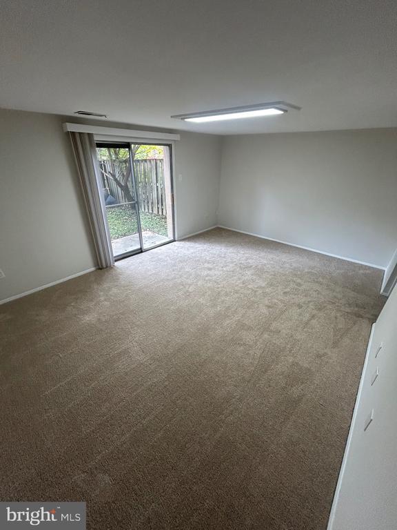 Building Photo - 7051 Knighthood Ln