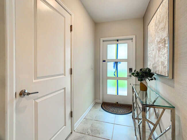 Building Photo - 1520 Oasis Club Blvd