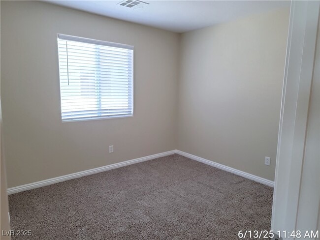 Building Photo - 2327 Koho Dr