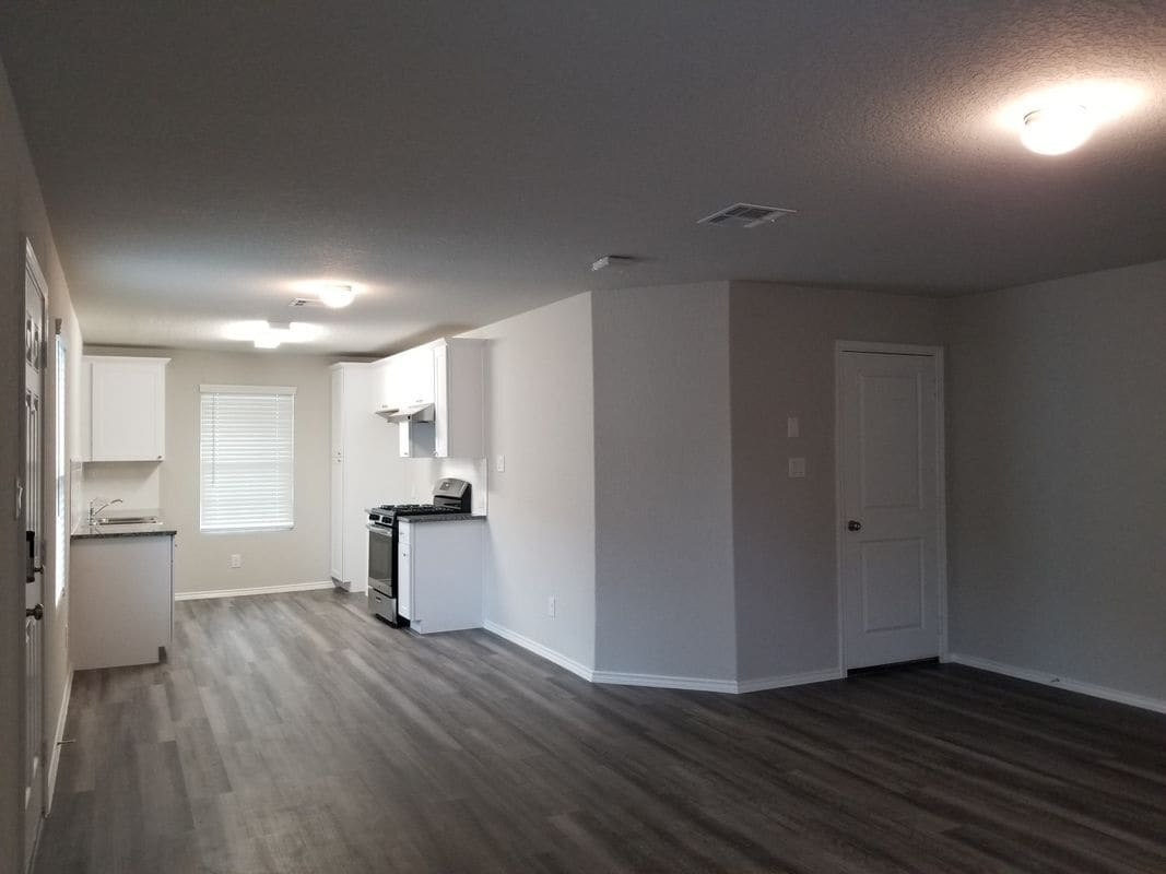 Building Photo - 11327 Babcock Xing