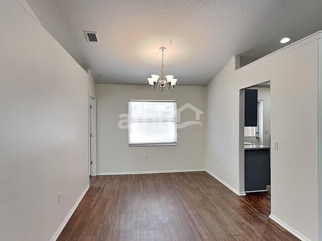 Building Photo - 3118 37th Ter E