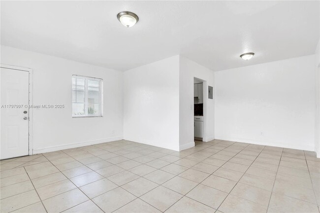 Building Photo - 6921 Rue Vendome