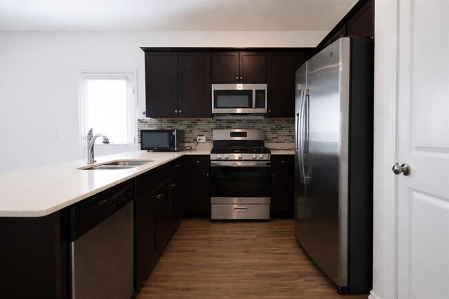 Building Photo - 14301 Sandrock Bnd