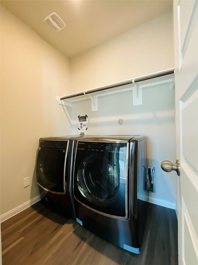 Building Photo - 5311 Briana Dee Dr