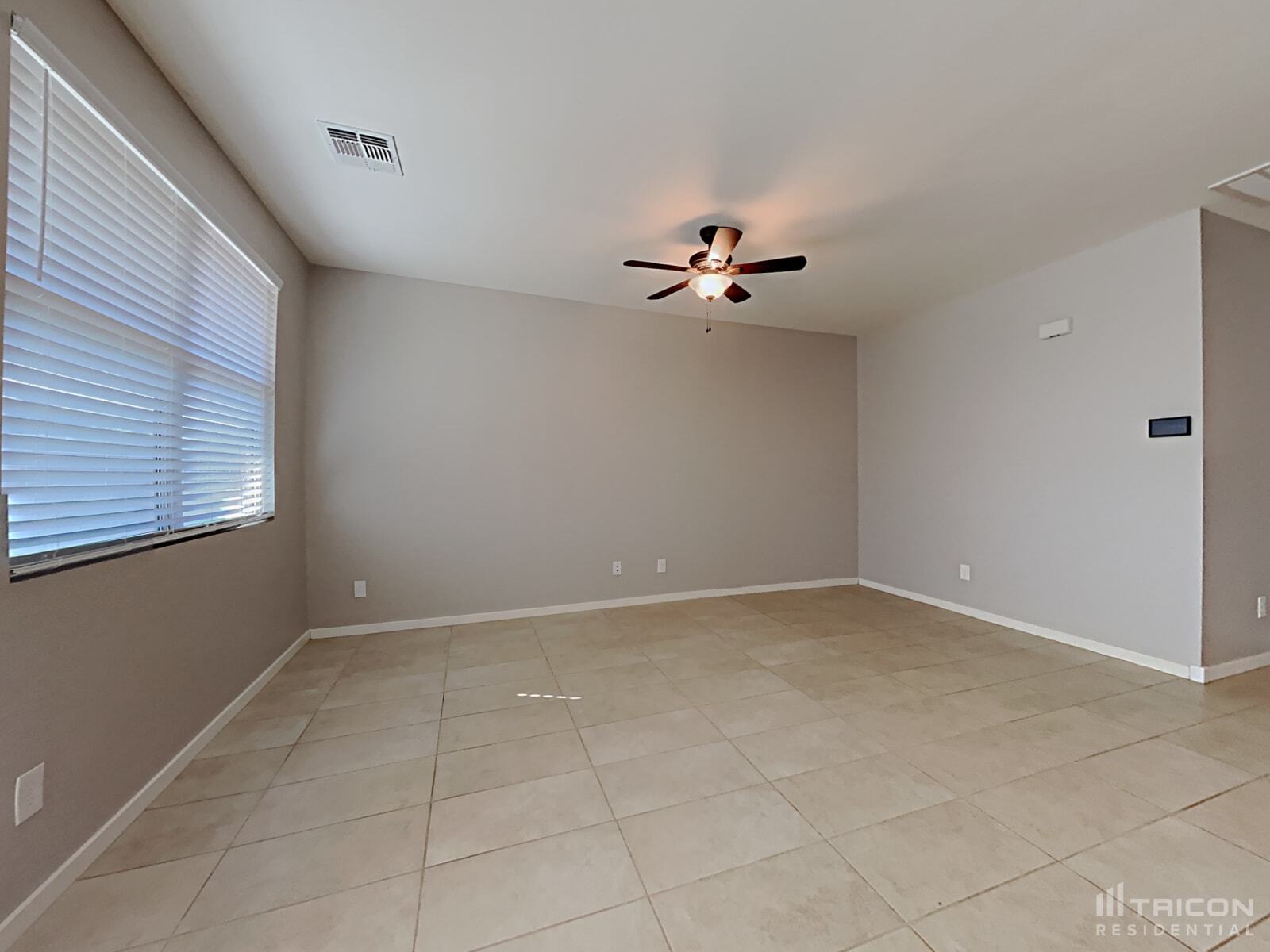 Building Photo - 605 W Cholena Trail