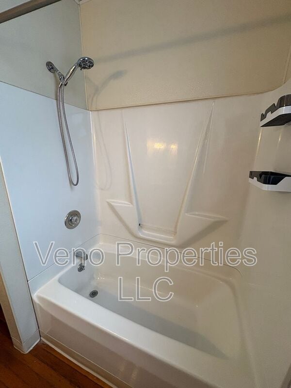 Building Photo - 109 Third Street