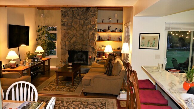 Building Photo - 2641 S Xanadu Way