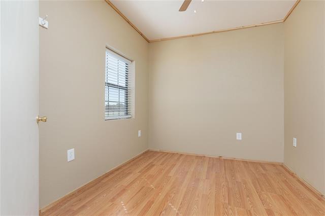 Building Photo - 261 Red Rd