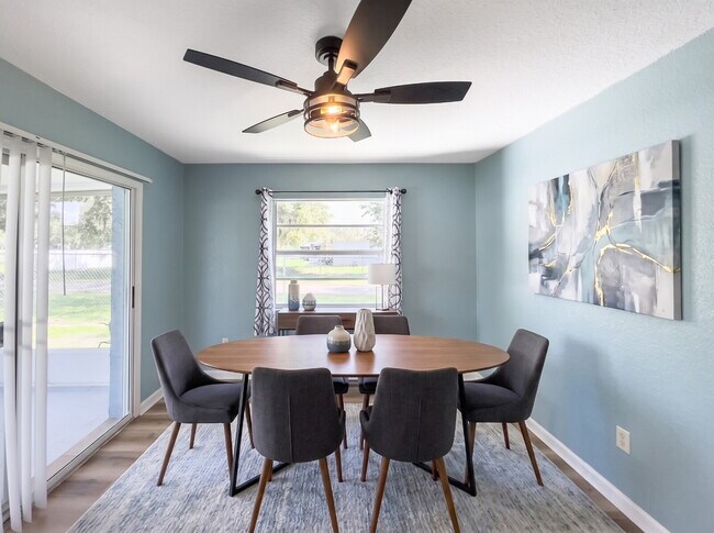Building Photo - 3 Bed | 2 Bath | 1,200 Sq Ft Single-Family Home  RENT NOW WITH ZERO DEPOSIT on a 12-month lease!