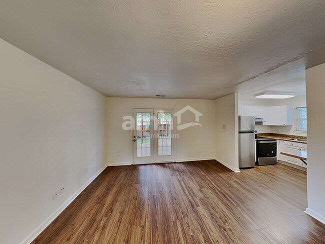 Building Photo - 2101 Kenowick Ct