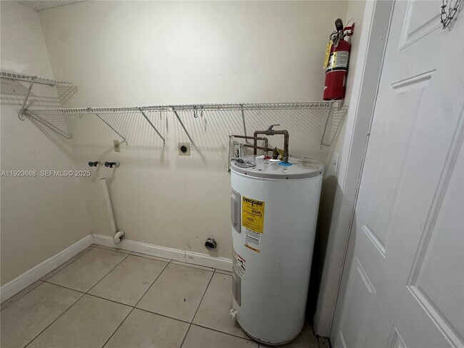 Building Photo - 4864 NW 4th Terrace