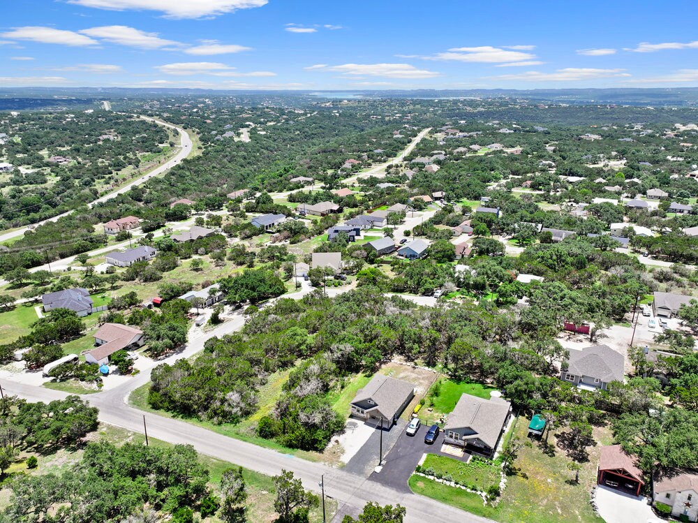 Building Photo - 1777 Point View