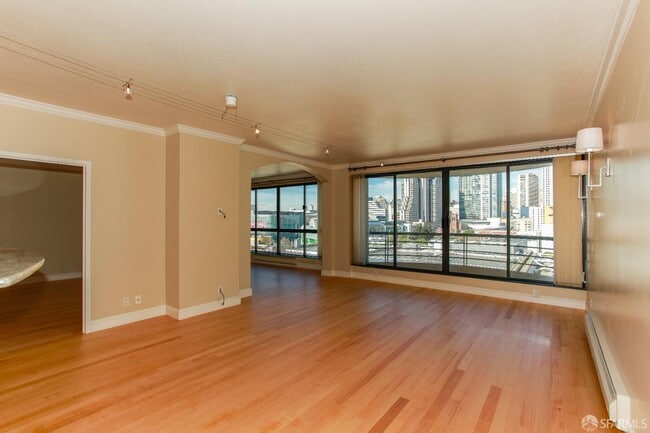 Building Photo - 300 3rd St